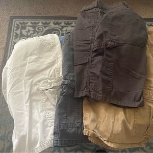 I am selling Men’s Clothes: Shorts, Pants & Jeans